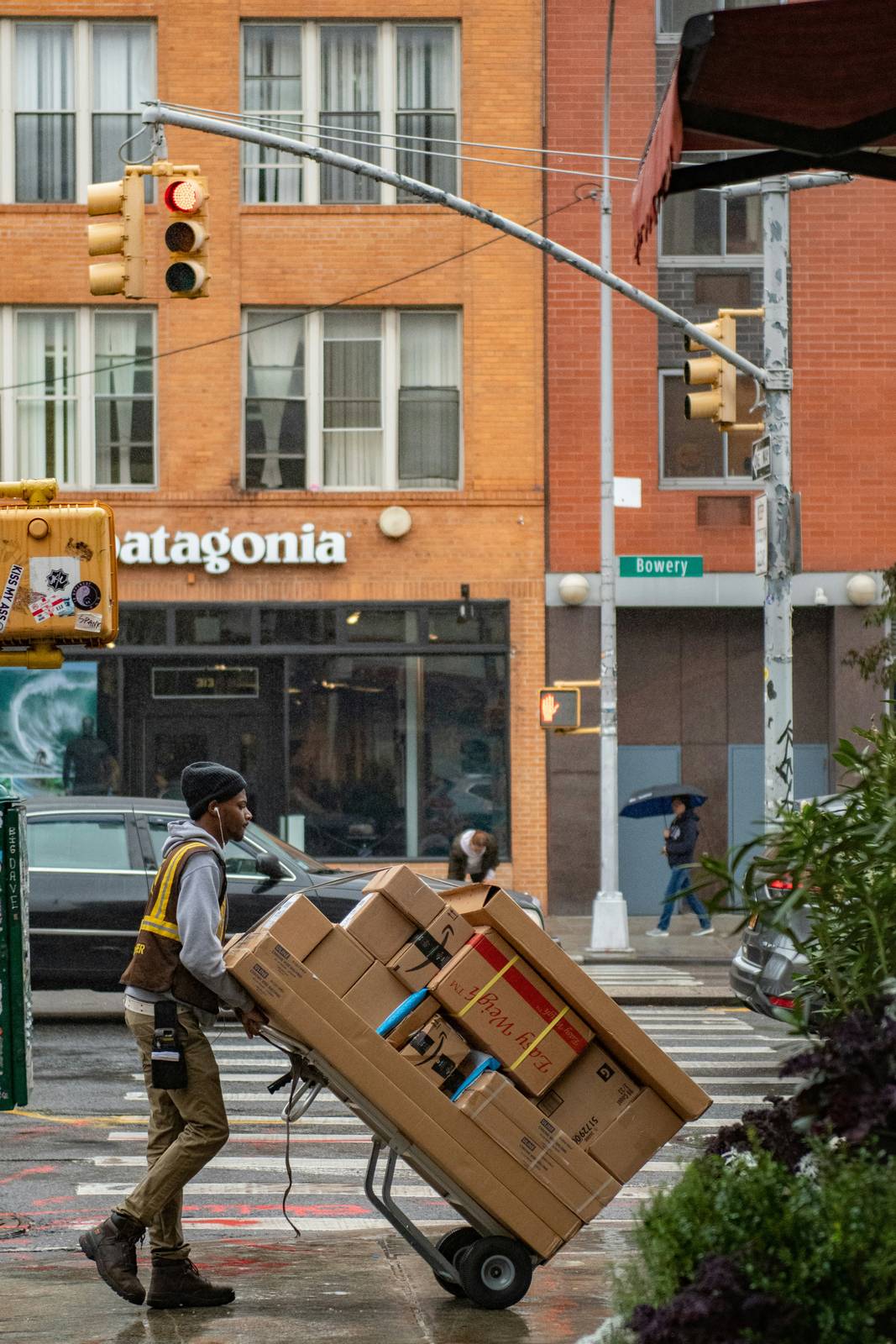 Last-mile delivery support